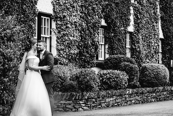 Newby Bridge Wedding Photography - Laura & Ryan-515