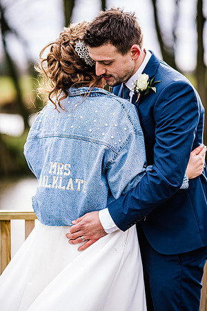 Hanbury Barn Wedding Photography - Hannah & Adam-558