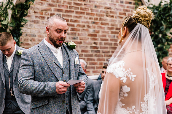 Foxtail Barns Wedding Photography - Kate & Jonathon-301