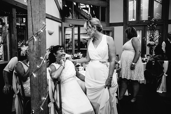 The Oak Tree Of Peover Wedding Photography - Cheshire Wedding Photographer-930