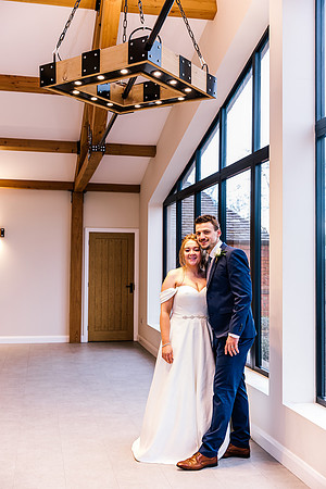 Hanbury Barn Wedding Photography - Hannah & Adam-643