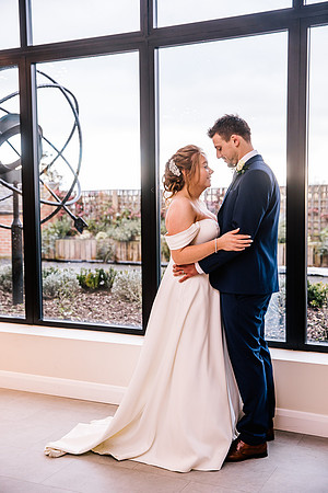 Hanbury Barn Wedding Photography - Hannah & Adam-646