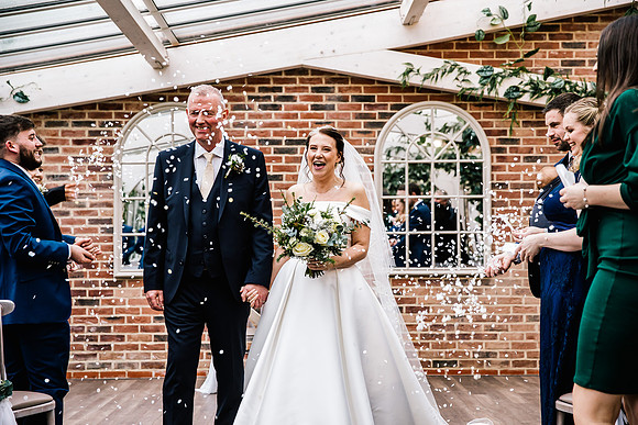 Foxtail Barns Wedding Photography - Jill & Chris-378
