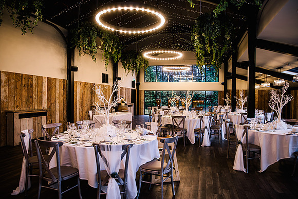Foxtail Barns Wedding Photography - Jill & Chris-60
