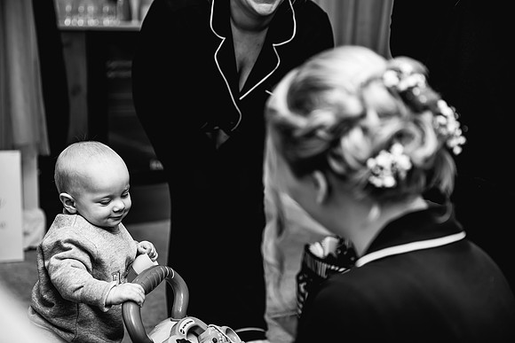 Hanbury Barn Wedding Photography - Hannah & Adam-44