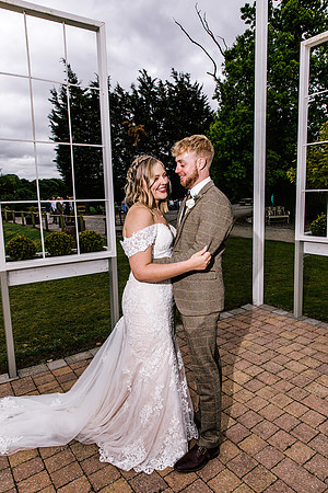 Alcumlow Wedding Barn Photography - Aimee & Mike-658