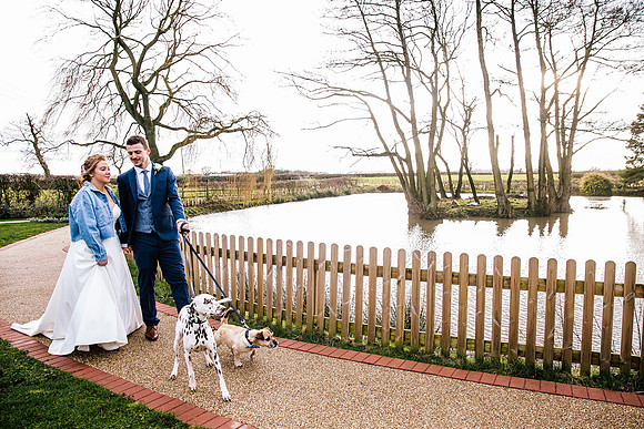 Hanbury Barn Wedding Photography - Hannah & Adam-599