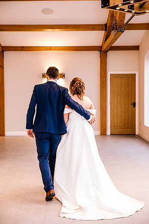 Hanbury Barn Wedding Photography - Hannah & Adam-653