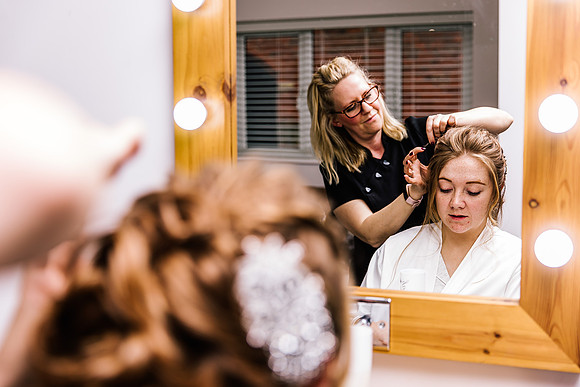 Hanbury Barn Wedding Photography - Hannah & Adam-124