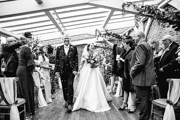Foxtail Barns Wedding Photography - Jill & Chris-389