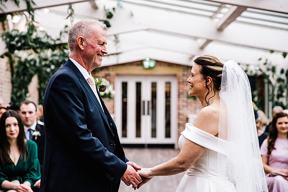 Foxtail Barns Wedding Photography - Jill & Chris-329