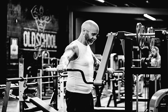 Staffordshire Fitness Photography - THe Fitness At Old School Jims Bodybuilding & Fitness - PT Shoot-10