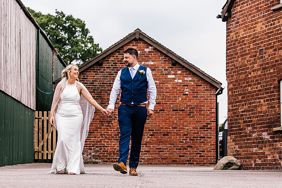 Sandhole Oak Barn Wedding Photography - Becky & Sam-445