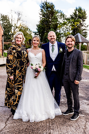 Hanbury Barn Wedding Photography - Laura & Phil-618