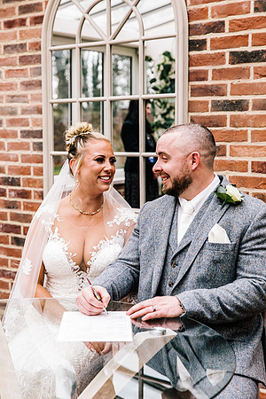 Foxtail Barns Wedding Photography - Kate & Jonathon-375