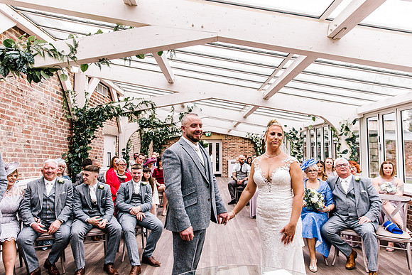 Foxtail Barns Wedding Photography - Kate & Jonathon-333