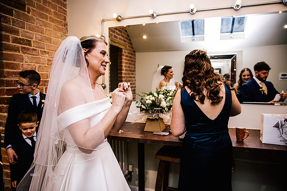 Foxtail Barns Wedding Photography - Jill & Chris-208