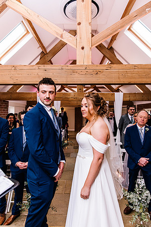 Hanbury Barn Wedding Photography - Hannah & Adam-301