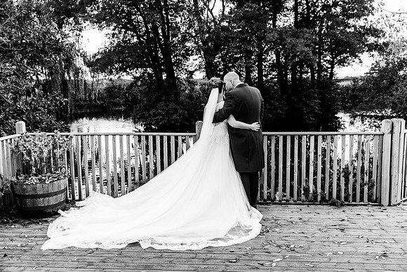 Hanbury Barn Wedding Photography - Laura & Phil-587