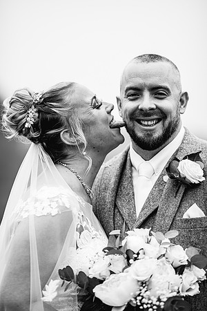 Foxtail Barns Wedding Photography - Kate & Jonathon-508