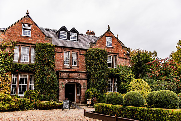 Nunsmere Hall Wedding Photography - Amy & Sam-3
