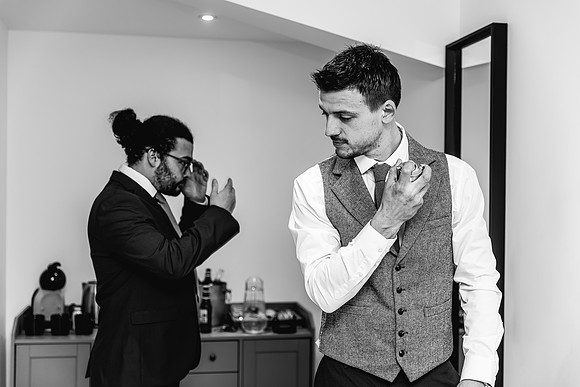 Hanbury Barn Wedding Photography - Hannah & Adam-157
