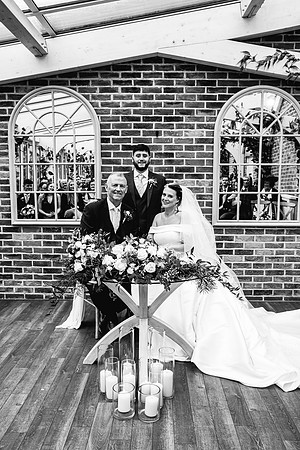 Foxtail Barns Wedding Photography - Jill & Chris-364
