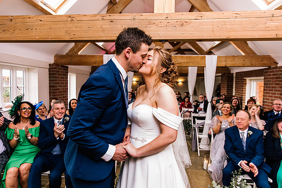 Hanbury Barn Wedding Photography - Hannah & Adam-339