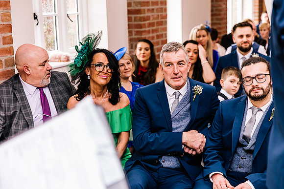Hanbury Barn Wedding Photography - Hannah & Adam-335