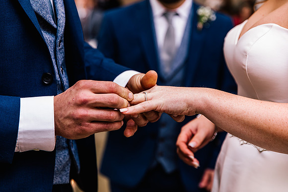 Hanbury Barn Wedding Photography - Hannah & Adam-330