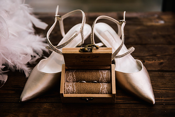 Foxtail Barns Wedding Photography - Jill & Chris-32