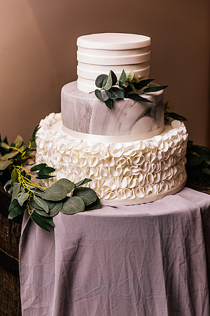 Hanbury Barn Wedding Photography - Hannah & Adam-258