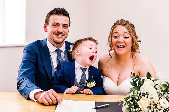 Hanbury Barn Wedding Photography - Hannah & Adam-358