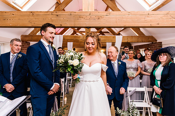 Hanbury Barn Wedding Photography - Hannah & Adam-297