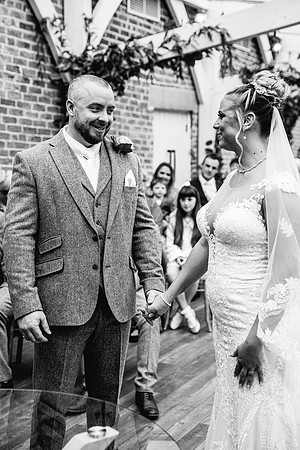 Foxtail Barns Wedding Photography - Kate & Jonathon-280