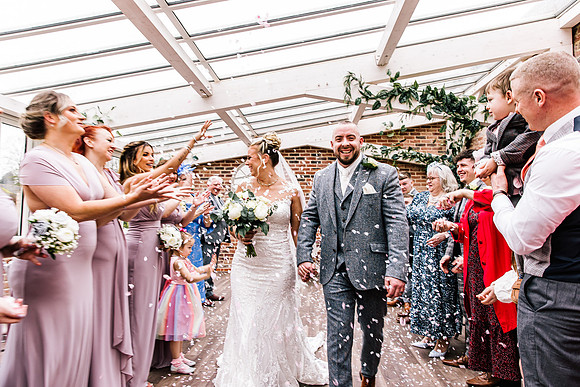 Foxtail Barns Wedding Photography - Kate & Jonathon-395