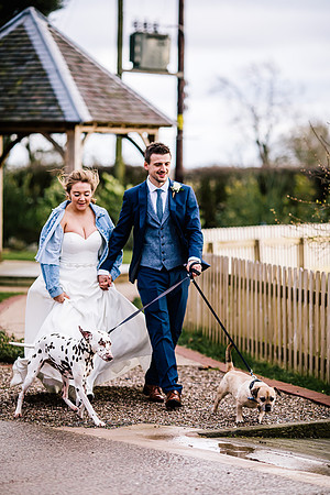 Hanbury Barn Wedding Photography - Hannah & Adam-609