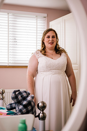 Eyam Hall Wedding Photography - Amanda & John-134