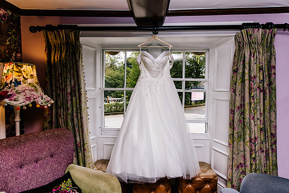 Newby Bridge Wedding Photography - Laura & Ryan-22