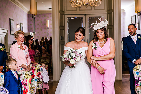 Newby Bridge Wedding Photography - Laura & Ryan-264