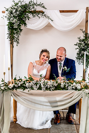 Hanbury Barn Wedding Photography - Laura & Phil-330