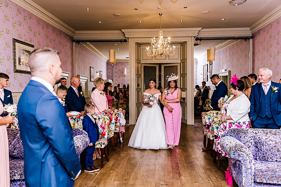 Newby Bridge Wedding Photography - Laura & Ryan-263