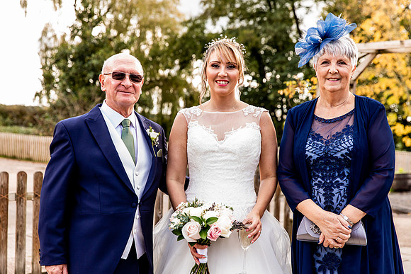 Hanbury Barn Wedding Photography - Laura & Phil-520
