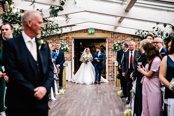 Foxtail Barns Wedding Photography - Jill & Chris-288