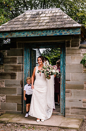 Lemore Manor Wedding Photography - Sam & Nick-389