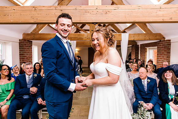 Hanbury Barn Wedding Photography - Hannah & Adam-334