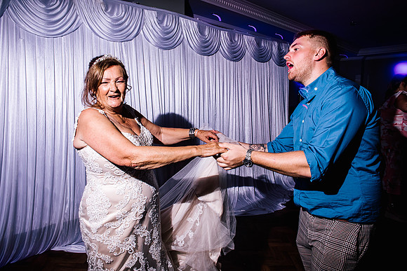 Jane & David - Gift Of A Wedding - Moat House Acton Trussell-769