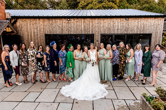 Hanbury Barn Wedding Photography - Laura & Phil-537