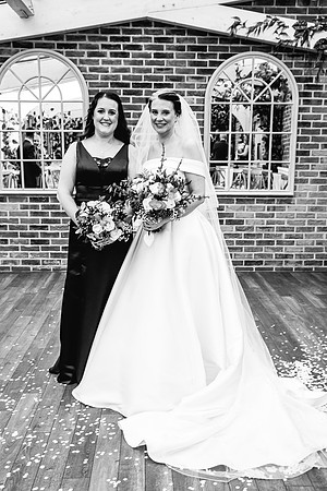 Foxtail Barns Wedding Photography - Jill & Chris-499