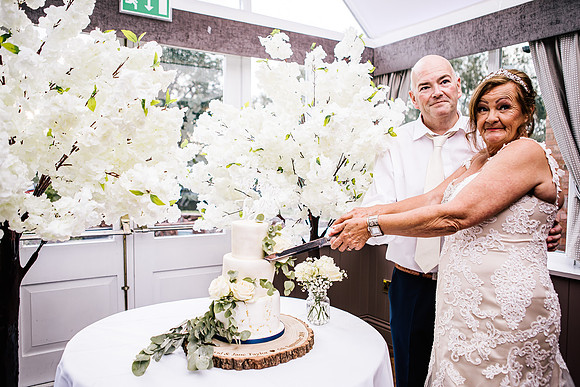 Jane & David - Gift Of A Wedding - Moat House Acton Trussell-421